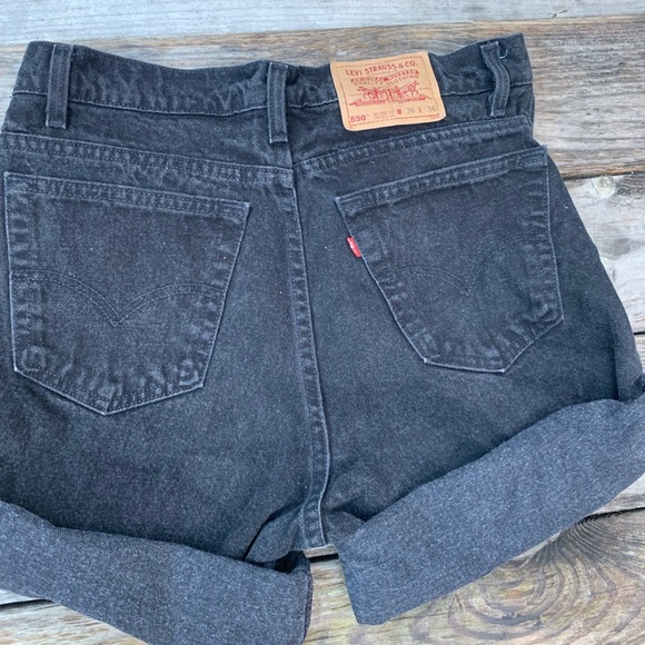 HIGH WAISTED LEVI CUT OFF SHORTS - Picture 1 of 5